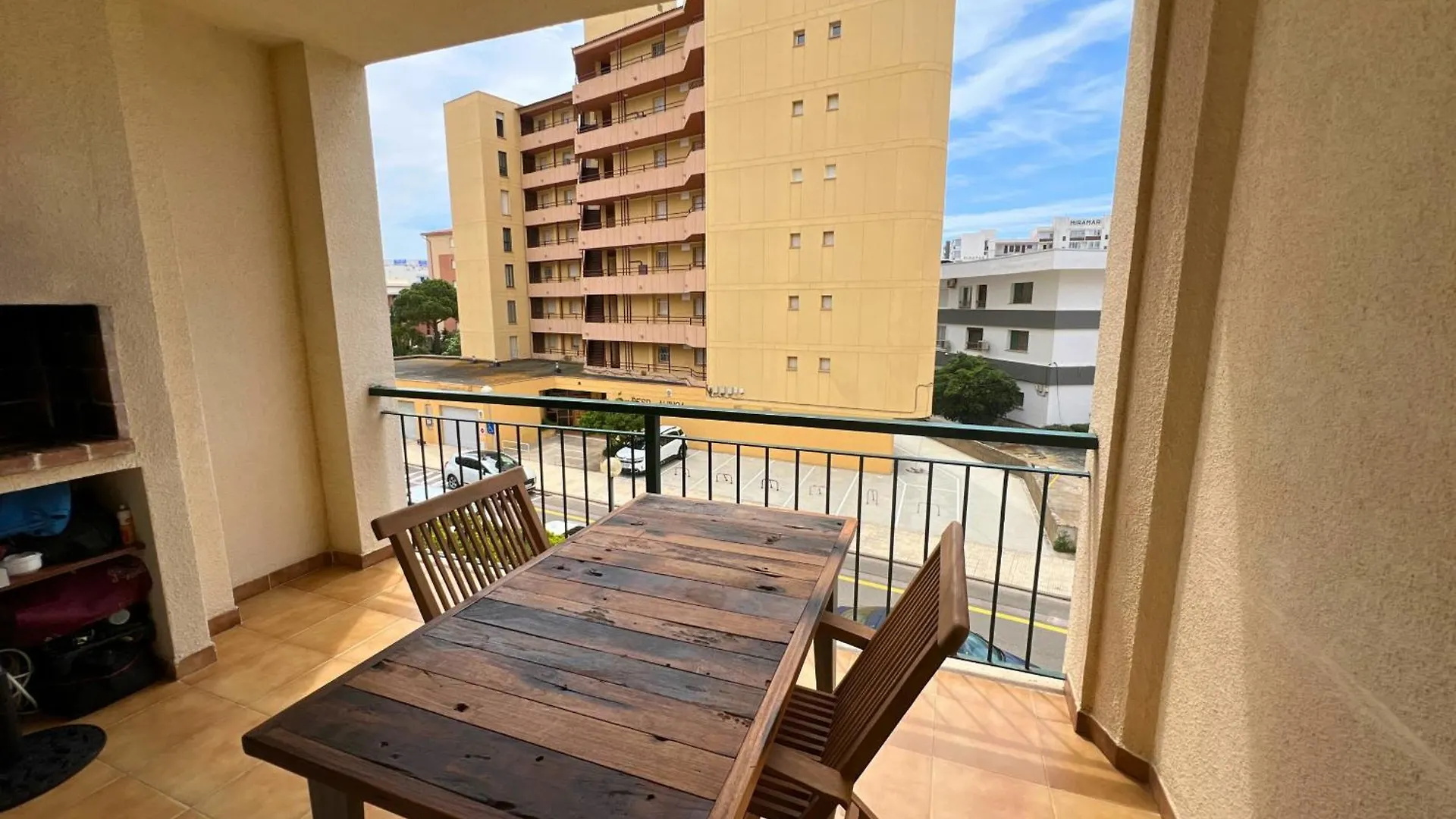 Golf II 15 Apartment Roses Spain